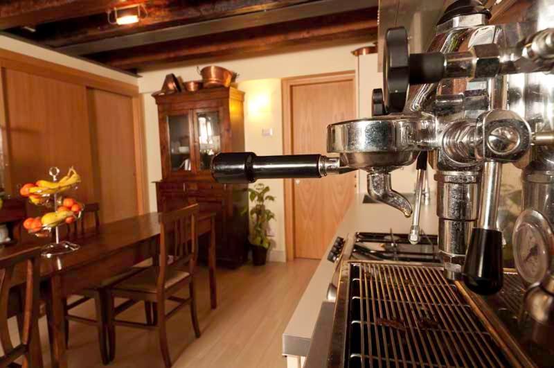 San Cassiano Jacuzzi Bed & Breakfast Venice Exterior photo